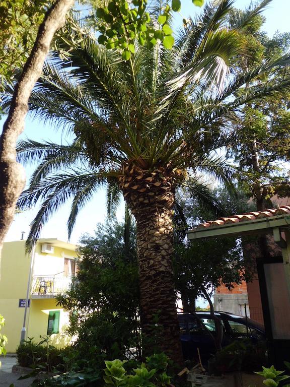 Apartments Viskovic Makarska Bagian luar foto