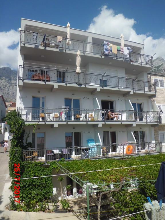 Apartments Viskovic Makarska Bagian luar foto