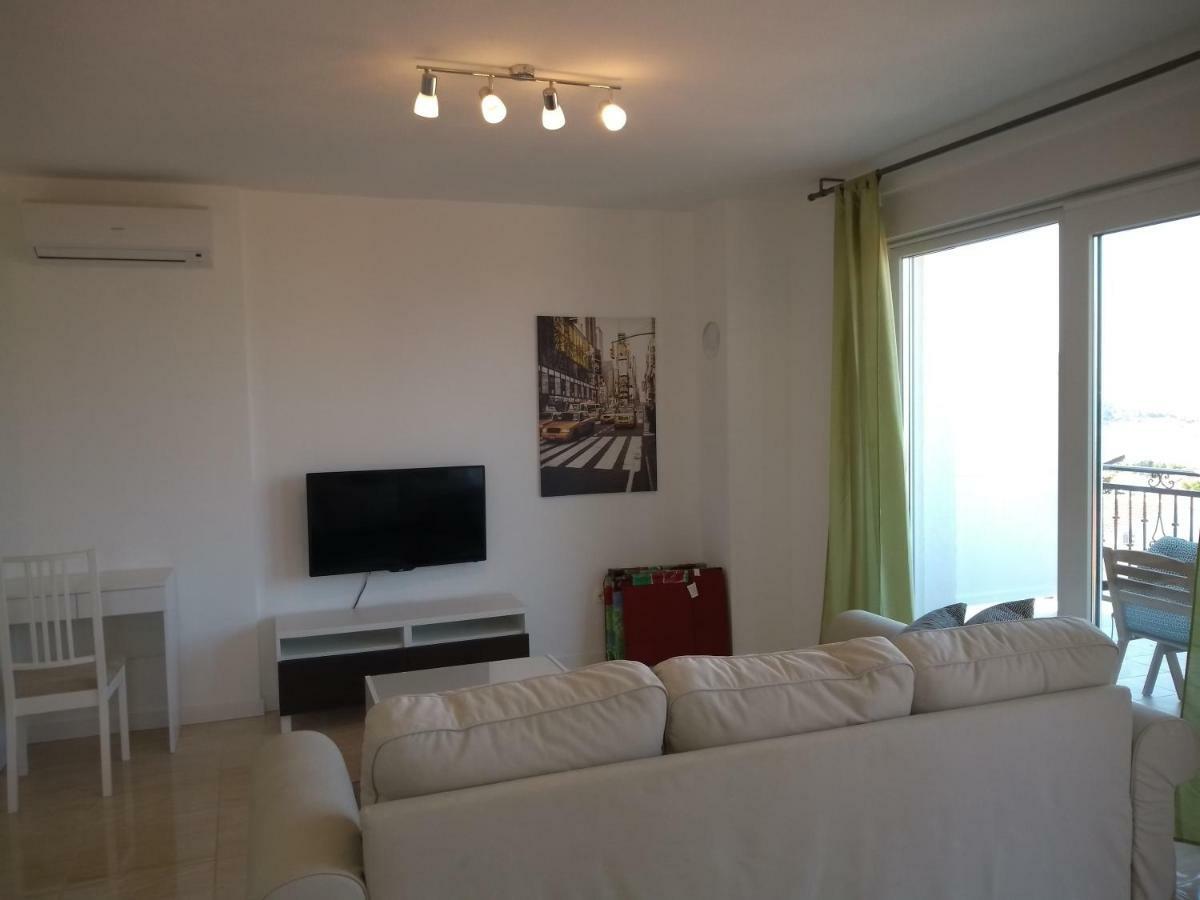 Apartments Viskovic Makarska Bagian luar foto