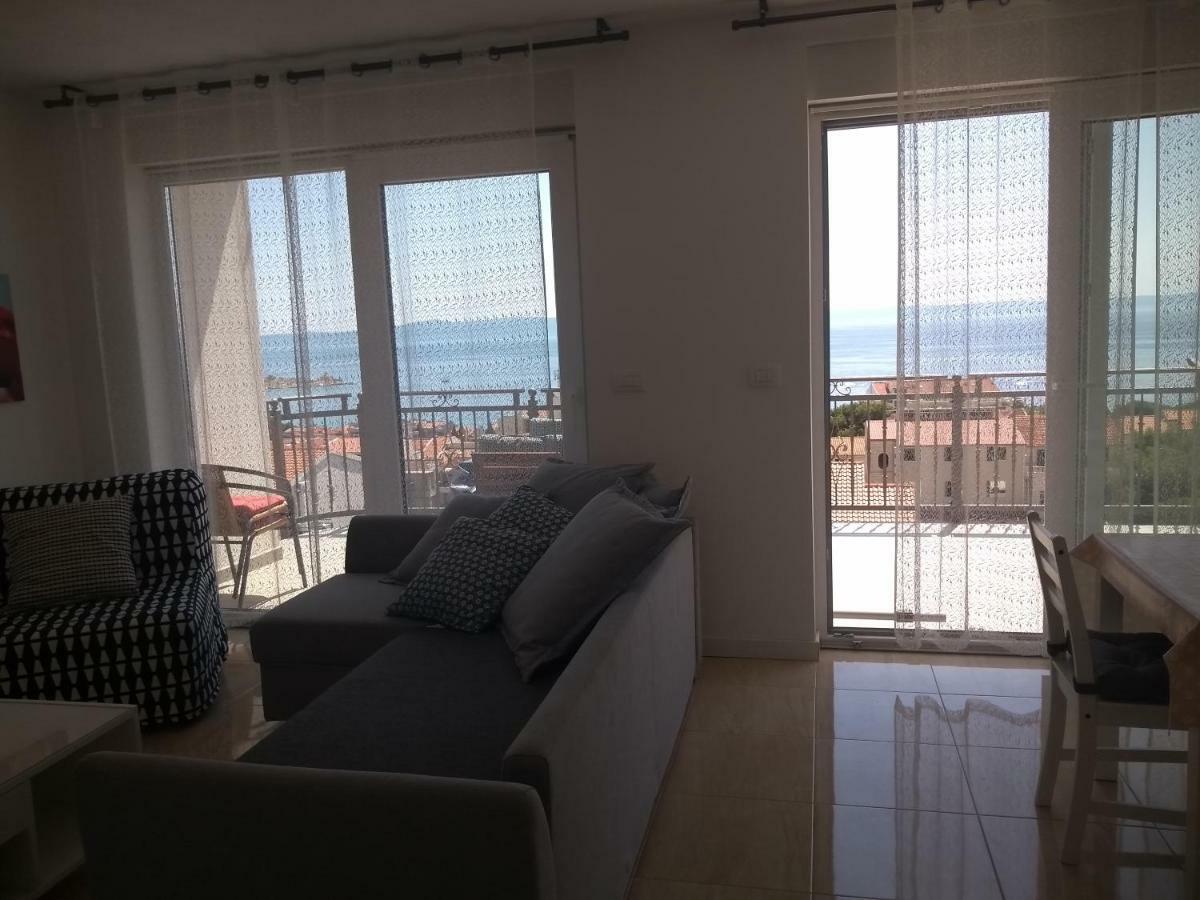 Apartments Viskovic Makarska Bagian luar foto
