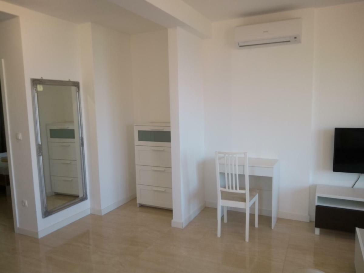 Apartments Viskovic Makarska Bagian luar foto