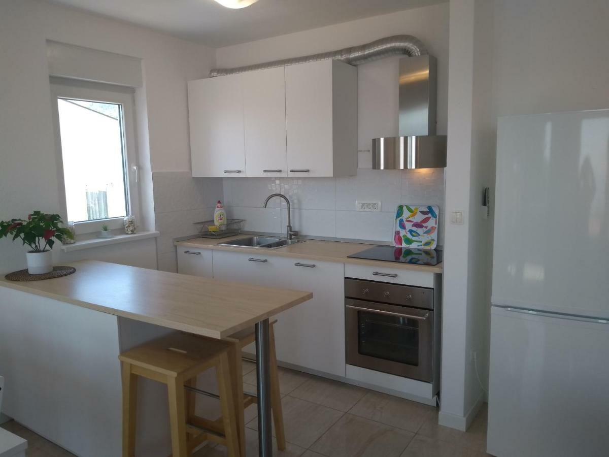 Apartments Viskovic Makarska Bagian luar foto