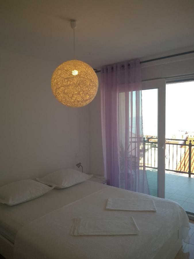 Apartments Viskovic Makarska Bagian luar foto
