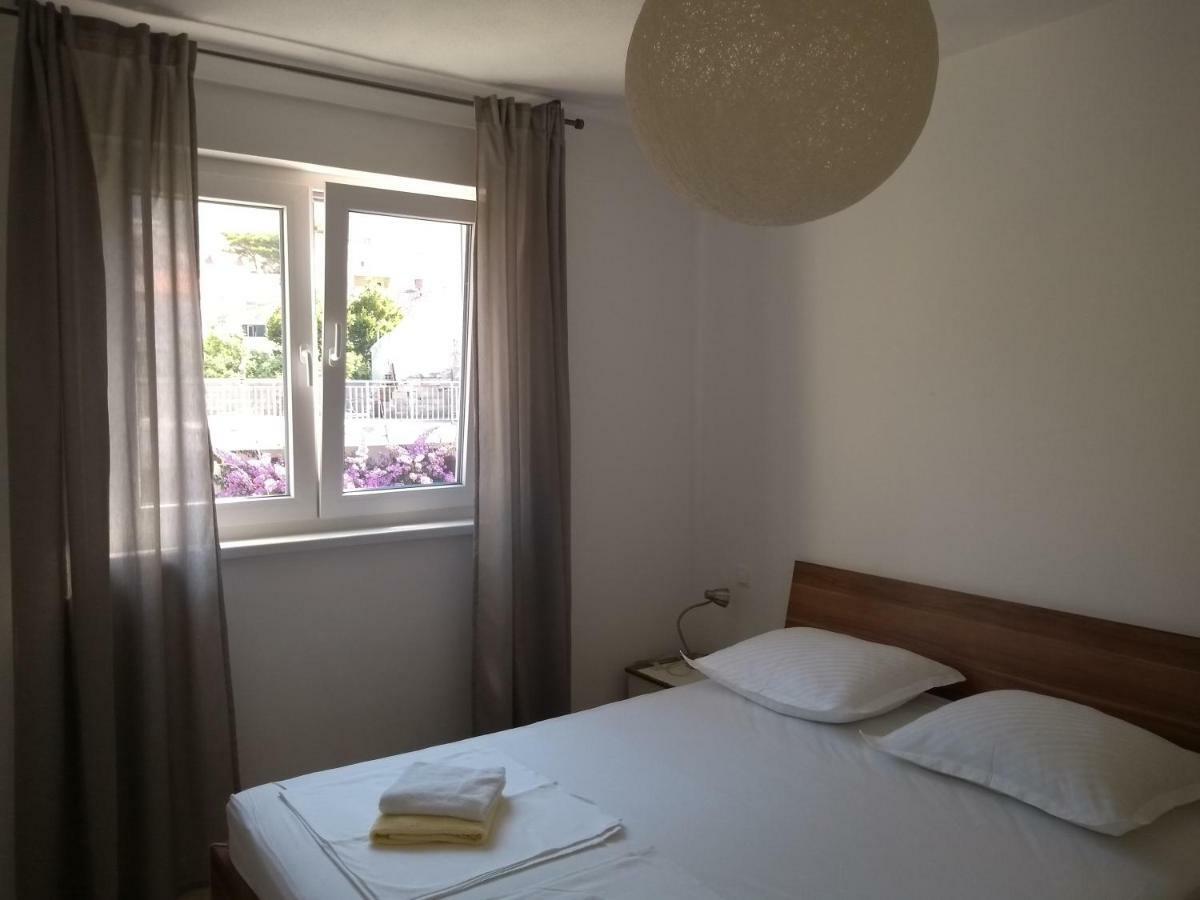 Apartments Viskovic Makarska Bagian luar foto